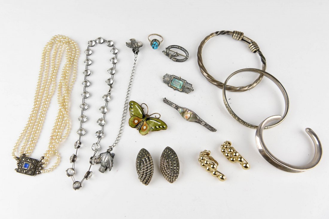 GROUPING OF STERLING JEWELRY ETC. (1 of 9)