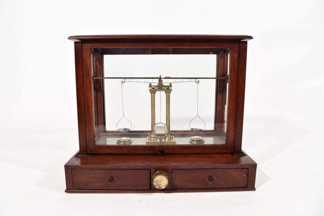 VINTAGE W.M. AINSWORTH & SONS SCALE (1 of 10)