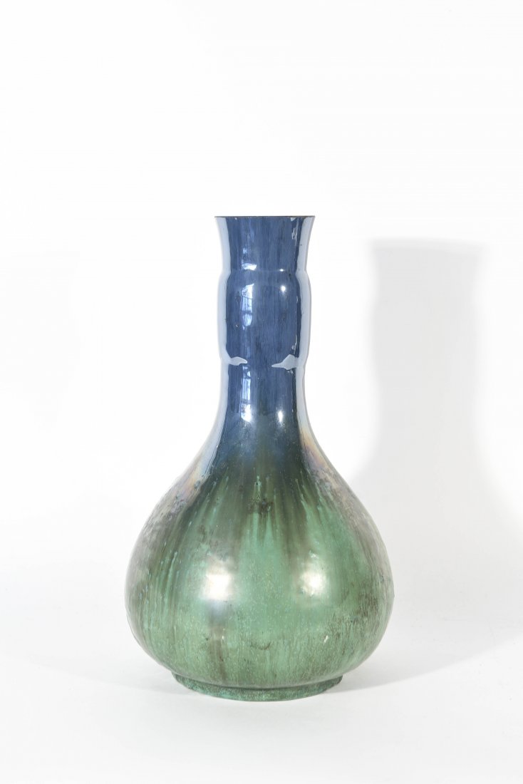 LARGE FULPER POTTERY VASE (1 of 10)
