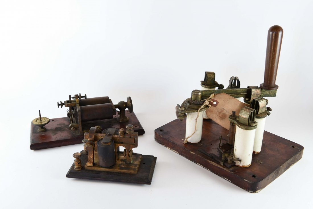 NAUTICAL ELECTRICAL GROUPING (1 of 10)