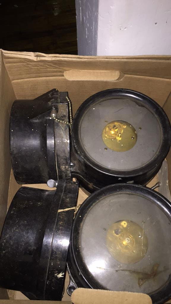 US NAVY SHIPS CLOCKS W/ MOVEMENTS (1 of 4)