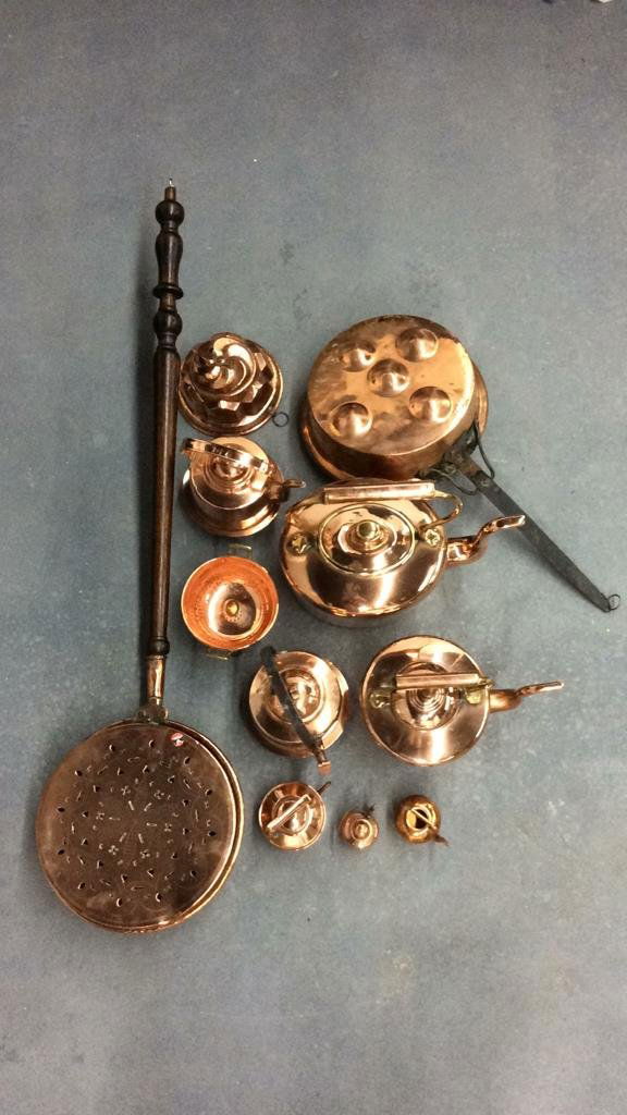 GROUPING OF POLISHED COPPER COOKWARE (1 of 5)