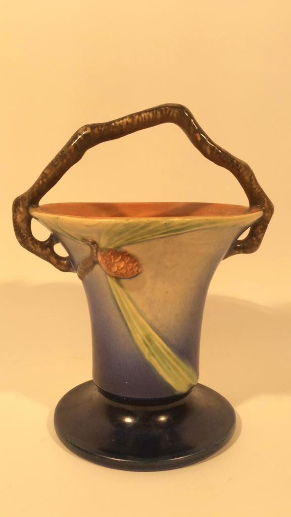 ROSEVILLE BASKET VASE (1 of 4)