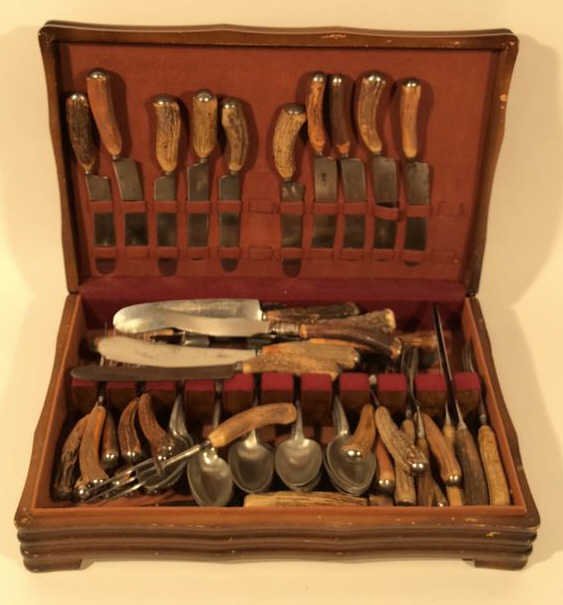 ANTLER HANDLE CUTLERY (1 of 9)