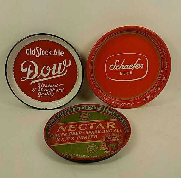 (3) BEER TRAYS (1 of 5)