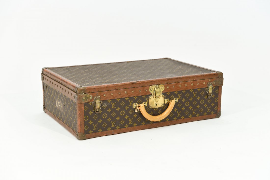 LOUIS VUITTON SUITCASE (1 of 10)