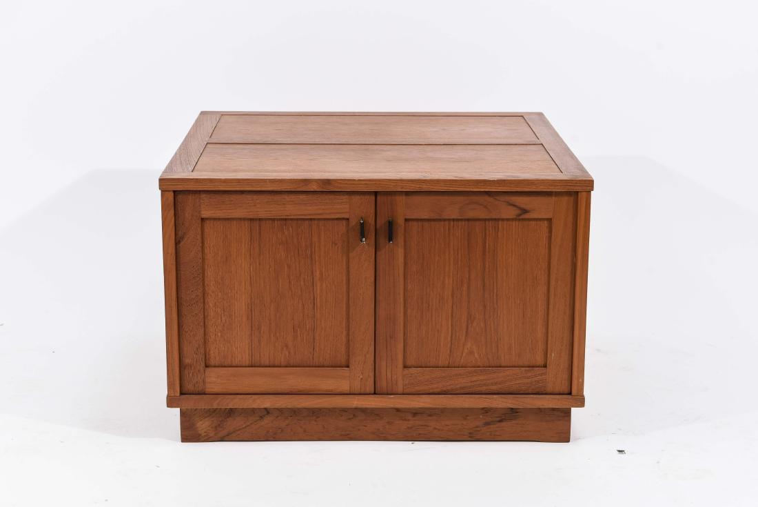 MOREDDI TWO DOOR STORAGE CABINET (1 of 7)