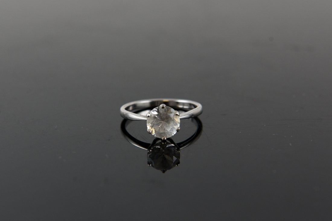 STERLING SILVER AND SPINEL ENGAGEMENT RING: HallmarkedRing size 8.5Condition: Some light signs of use.