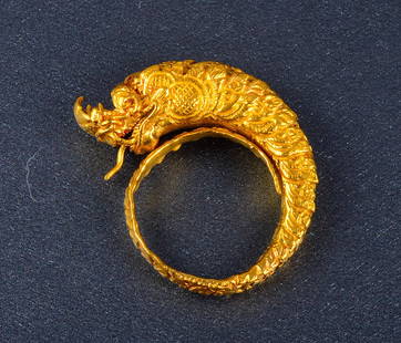 Antique gold dragon ring: Antique 18K gold dragon form ring with articulated tongue Ring size: 7