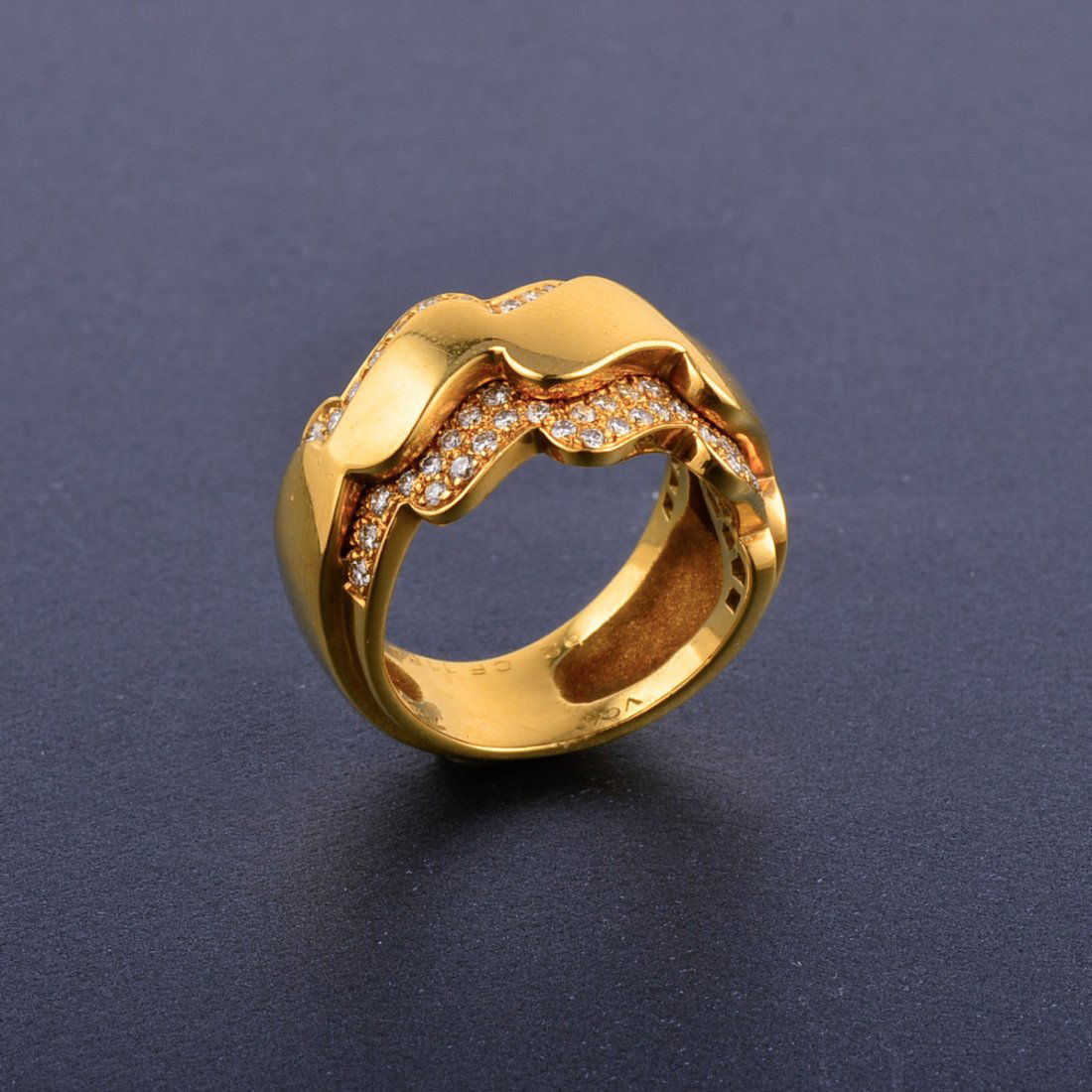 158 VCA Diamond 18k Gold Band