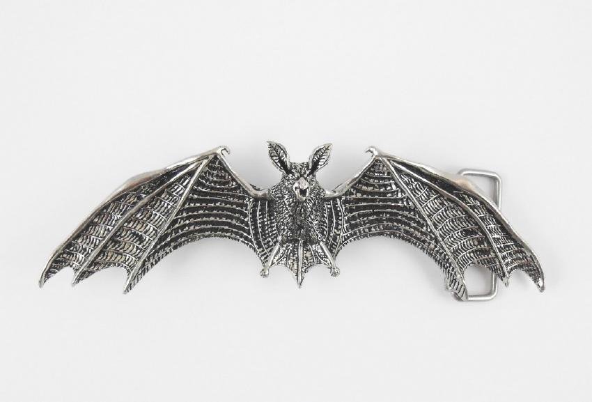 Gothic-Style Designer Belt Buckle (1 of 2)