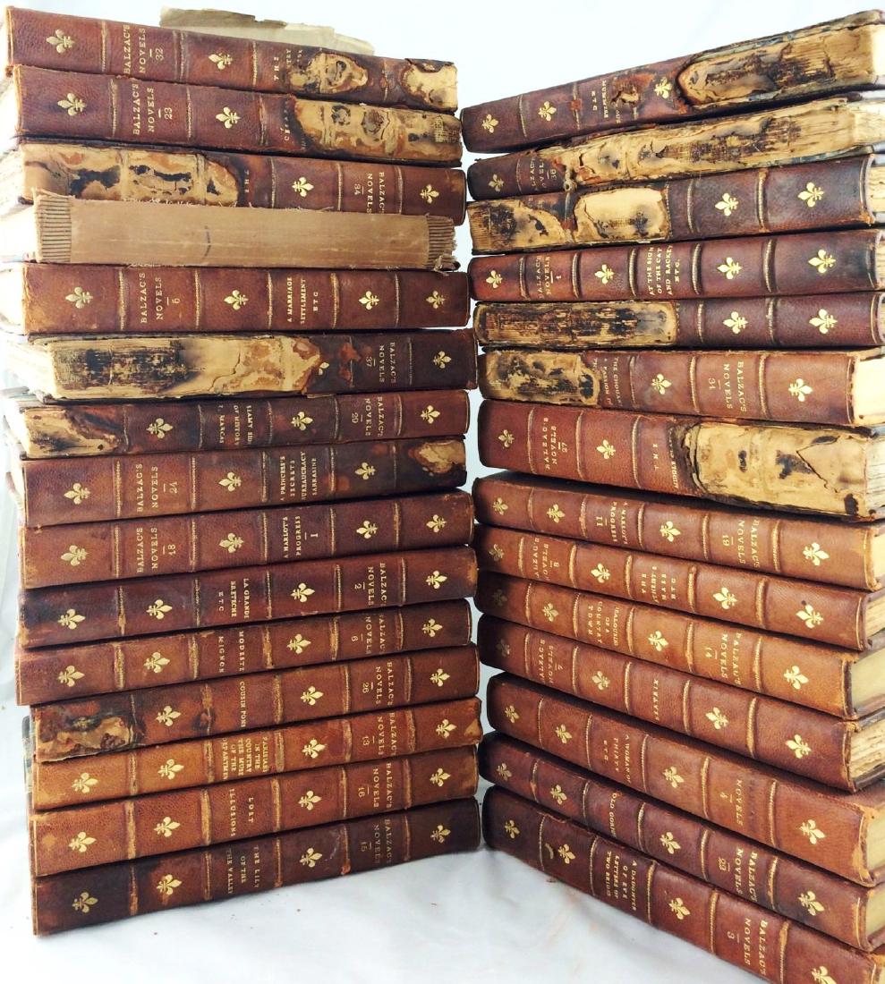 Antique Books, 29 Volumes: 29 volumes of Balzac's novels. Condition varies.