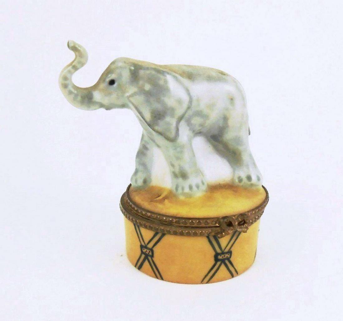 Tiffany & Co. Limoges Porcelain Trinket Box (1 of 2)