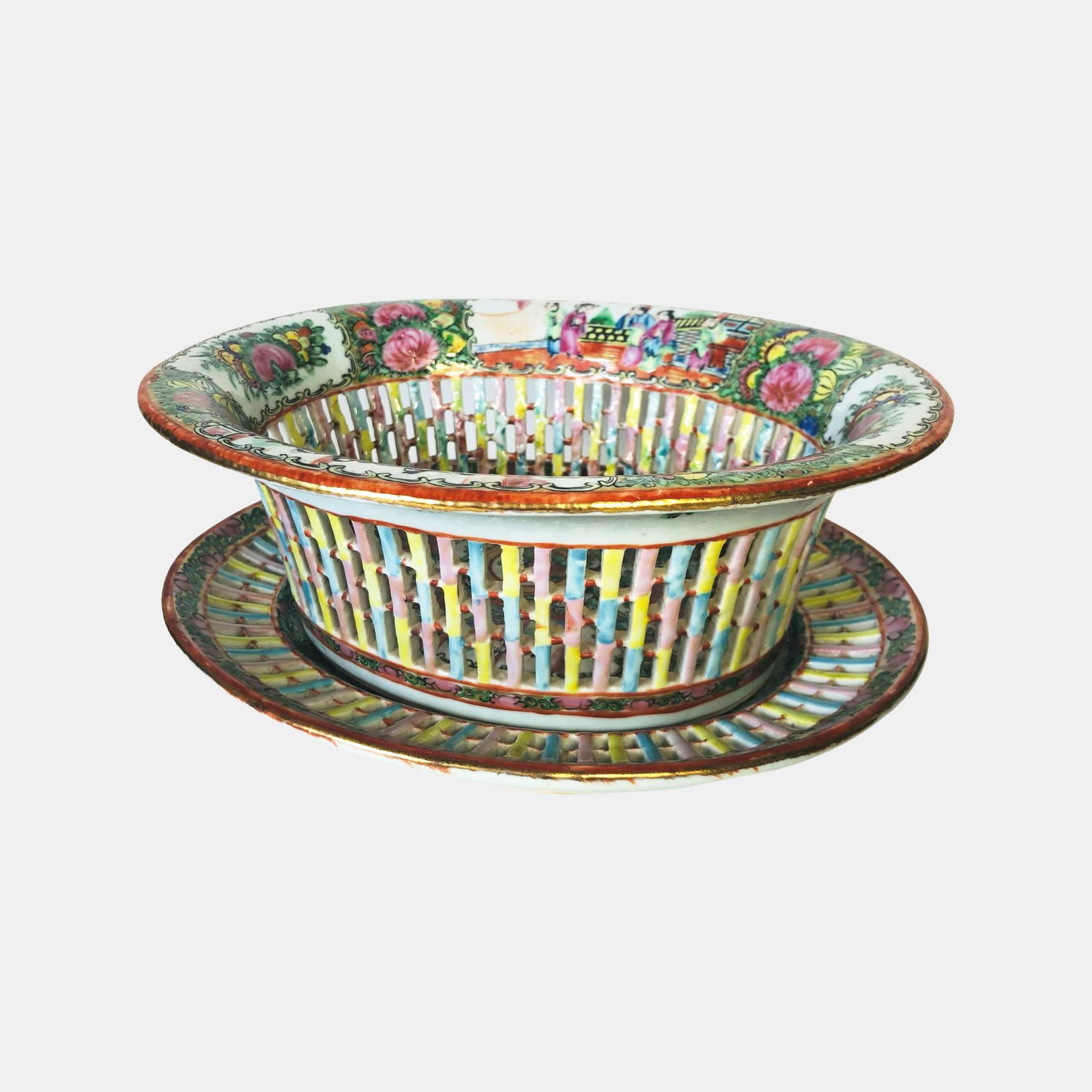 Rose Medallion Reticulated Dish & Underplate (1 of 5)