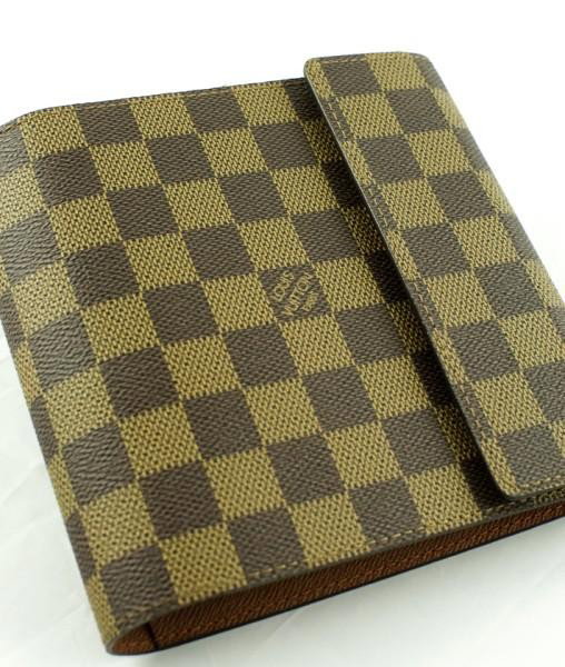 Louis Vuitton CD Case: Like new. Daumier pattern.