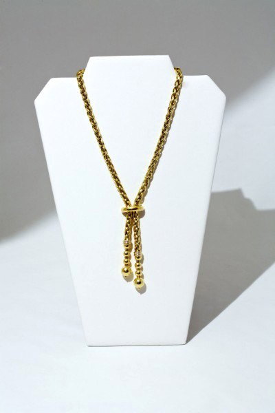 18KT Gold Lariat-Form Necklace: Exquisite 18KT gold "lariat" terminating in 4 18KT gold balls. Stamped Italy 750. Weight: 37.5 dwt.