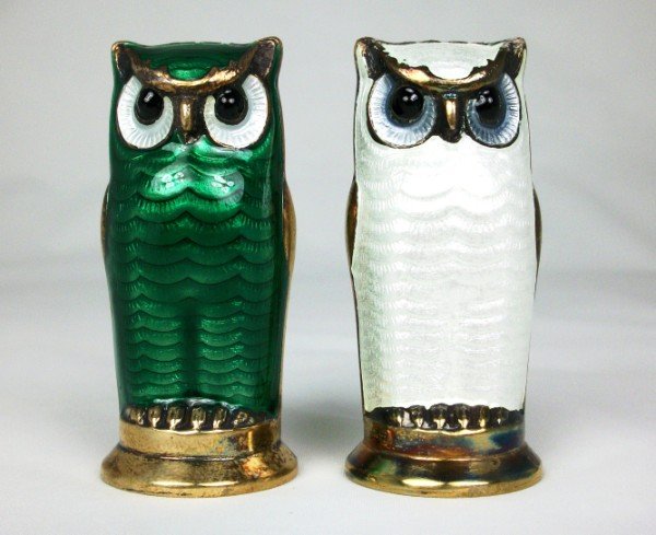 David Andersen Silver & Enamel Shakers (4): Two pair of sterling silver and enamel salt & pepper shakers by David Andersen (Norway), in the form of owls. Hallmarked. H. 2 inches. Each pair is accompanied by its original box. Very good condition
