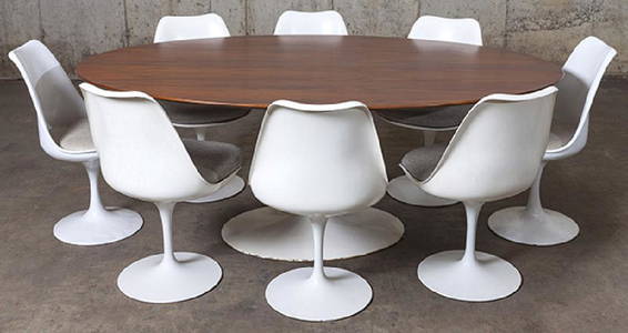 Eero Saarinen Dining Set