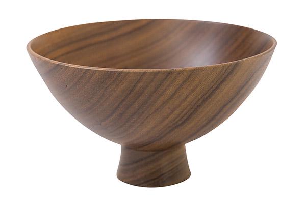 Bob Stocksdale (1913-2003) Padouk Wood: Turned wood footed bowl, warren, Indiana, USA, 1982. Signature to underside: Padouk from Africa, Bob Stocksdale. 7dia x 4h.