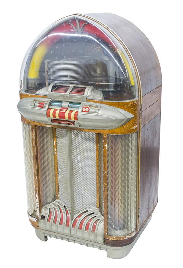 Wurlitzer Juke Box Model 1100 (1 of 18)