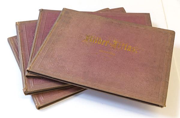 Four Volumes Bilder - Attas (1 of 8)