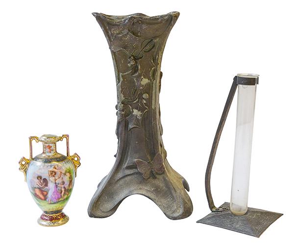 Art Nouveau Vase, Beehive Cabinet Vase and Arts and (1 of 10)