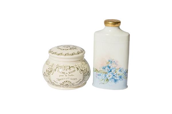 Antique Shaving Cream Jar and Royal Austria Talc: (1) 3 1/2" W 2 1/2" H French Antique Advertising Pot â€“ Roger & Gallet â€“ Creme De Savon -pour la barbe â€“ Paris, France shaving cream lidded jar. Decorated with a green transfer pri