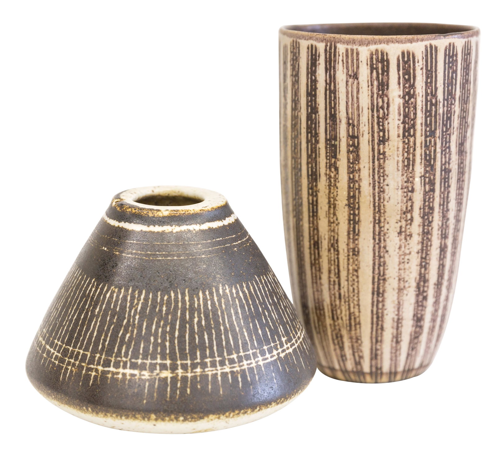 Frank Mann & Wickham Stoneware Vessels: Squat vase and vase, brown and oatmeal glaze incised signature to each. Frank Mann, 1960's 4 3/4h, 7 1/2h