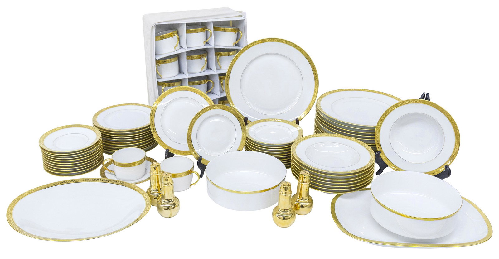 A. Raynaud Limoges Gilt Porcelain Dinner Service (1 of 12)