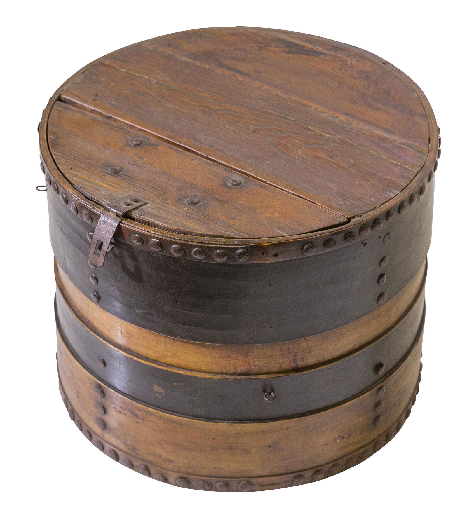 Round Chinese Storage Container with Studded Rims (1 of 13)