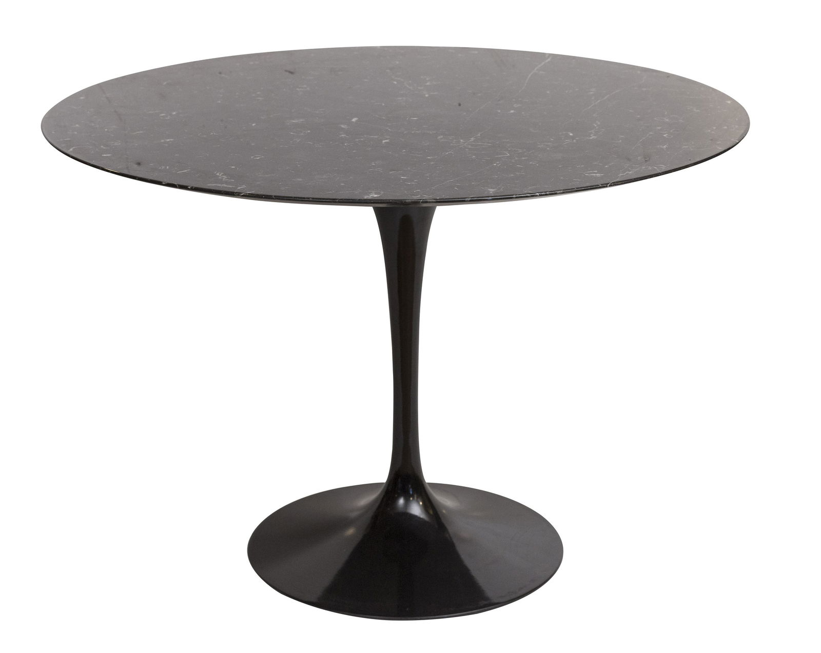 Eero Saarinen Tulip Dining Table (1 of 11)