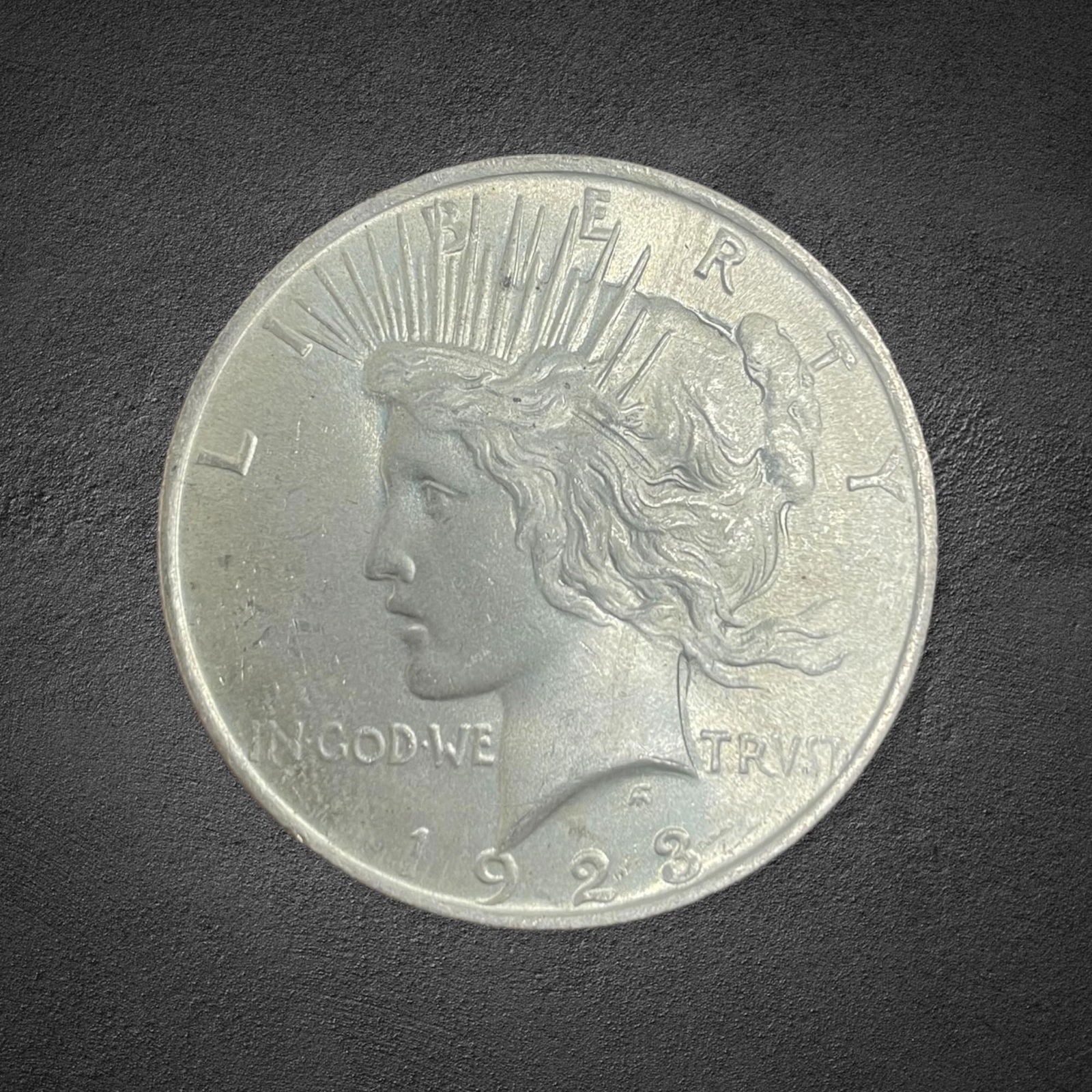 1923 Peace Silver $1 Coin (1 of 2)