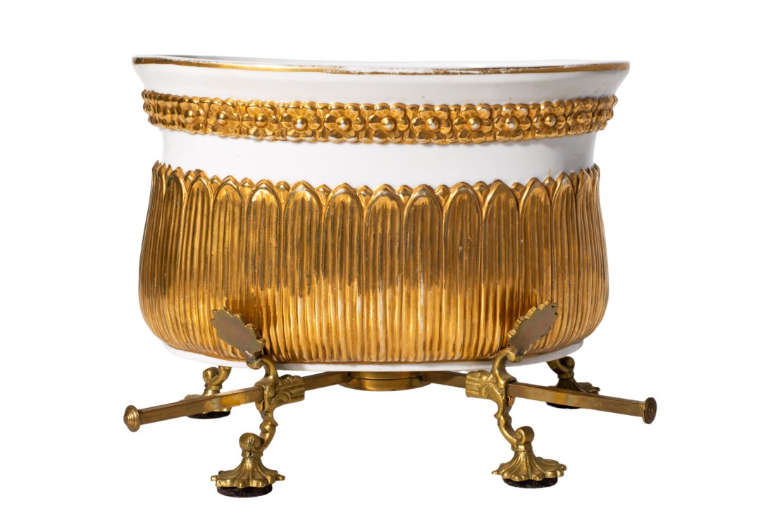 Gilded and Porcelain Oval Serving Bowl on Stand (1 of 4)