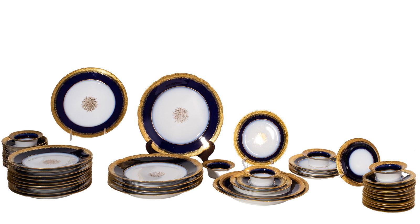 J. Pouyat Limoges Dinner Ware (1 of 6)