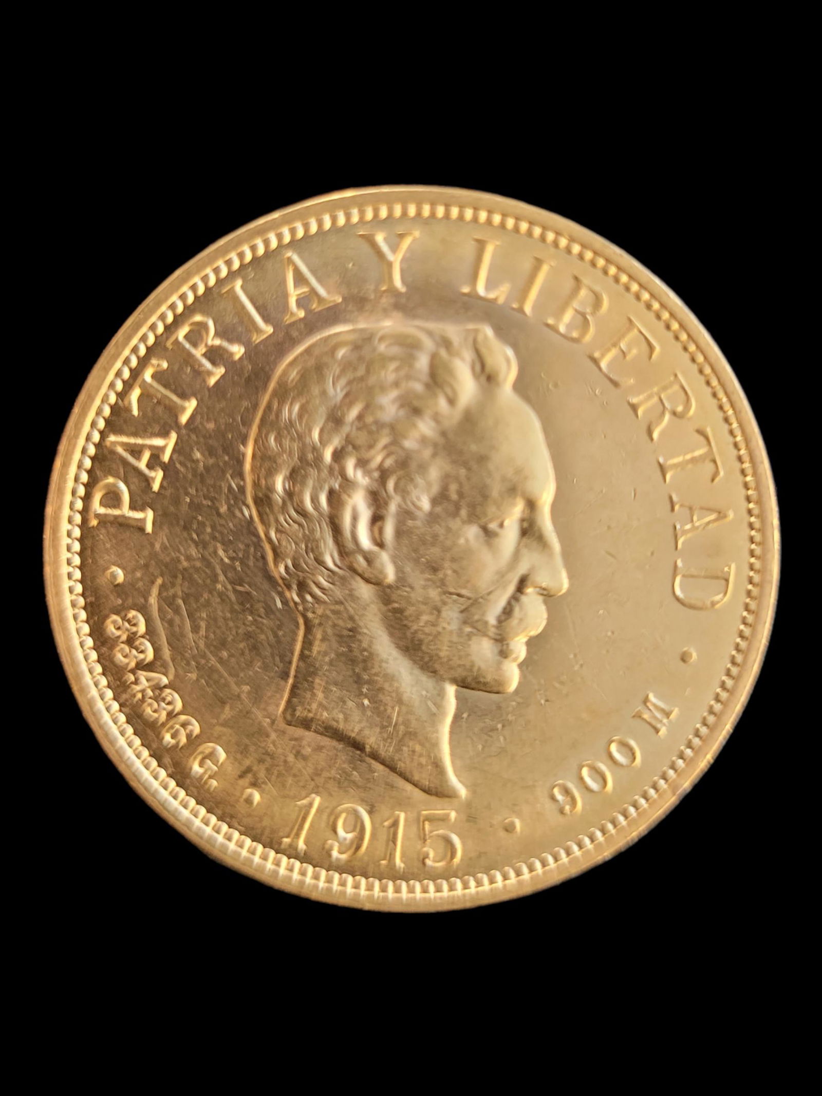1915 20 Pesos Cuba Jose Marti Gold Coin (1 of 2)