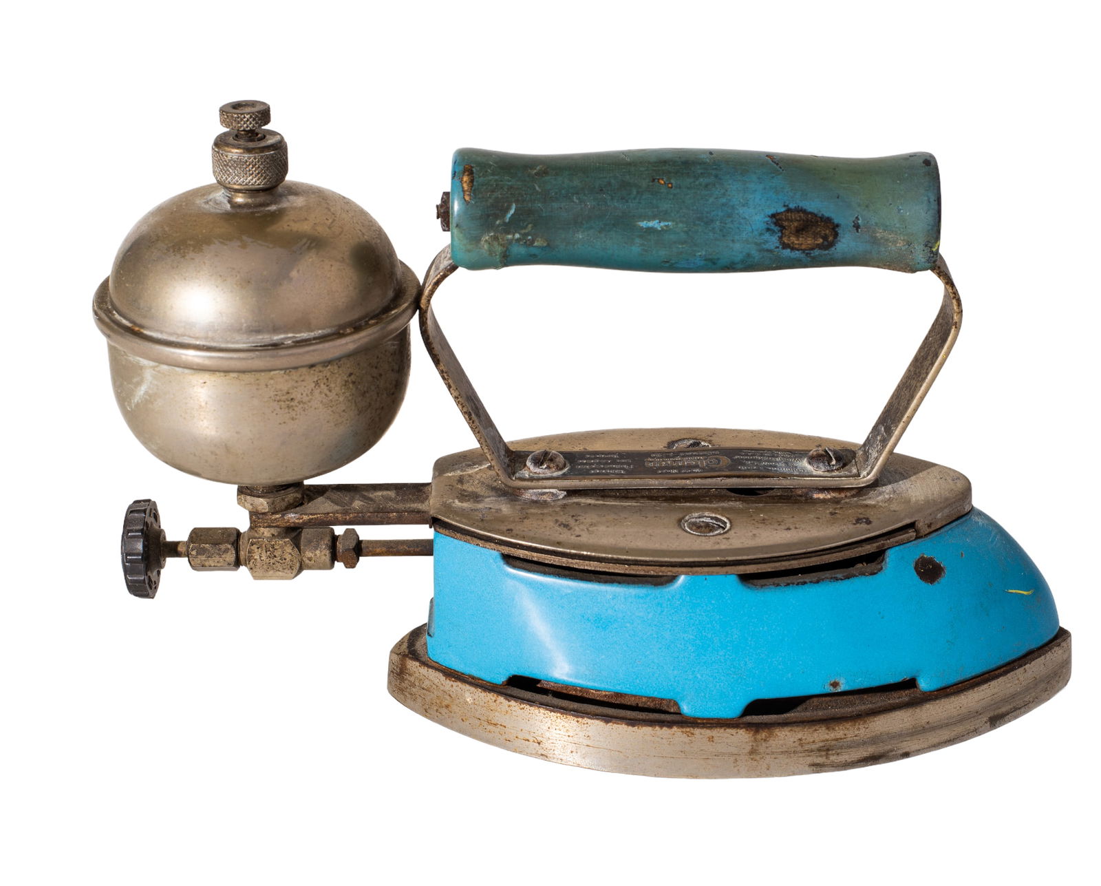 Rare Coleman Lamp & Stove Co. Iron (1 of 6)