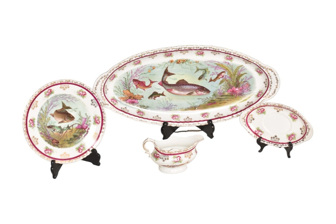 Victoria Austria Porcelain Fish Set (1 of 13)