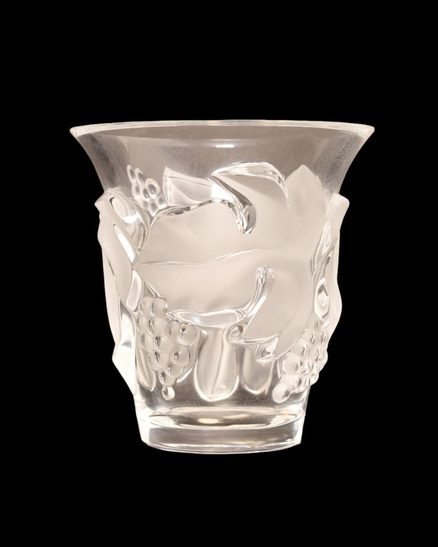 Lalique French Crystal Samur Vase (1 of 8)