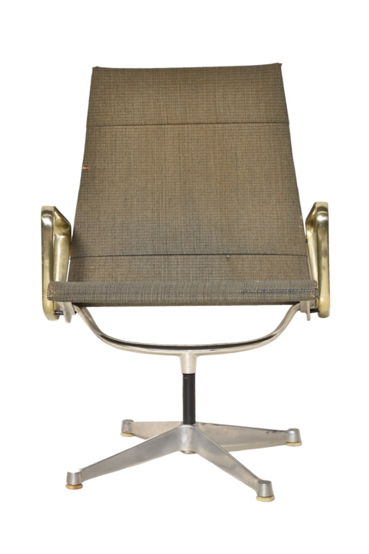 Charles & Ray Eames Pre-Production Aluminum Group Lounge Chair (1 of 9)