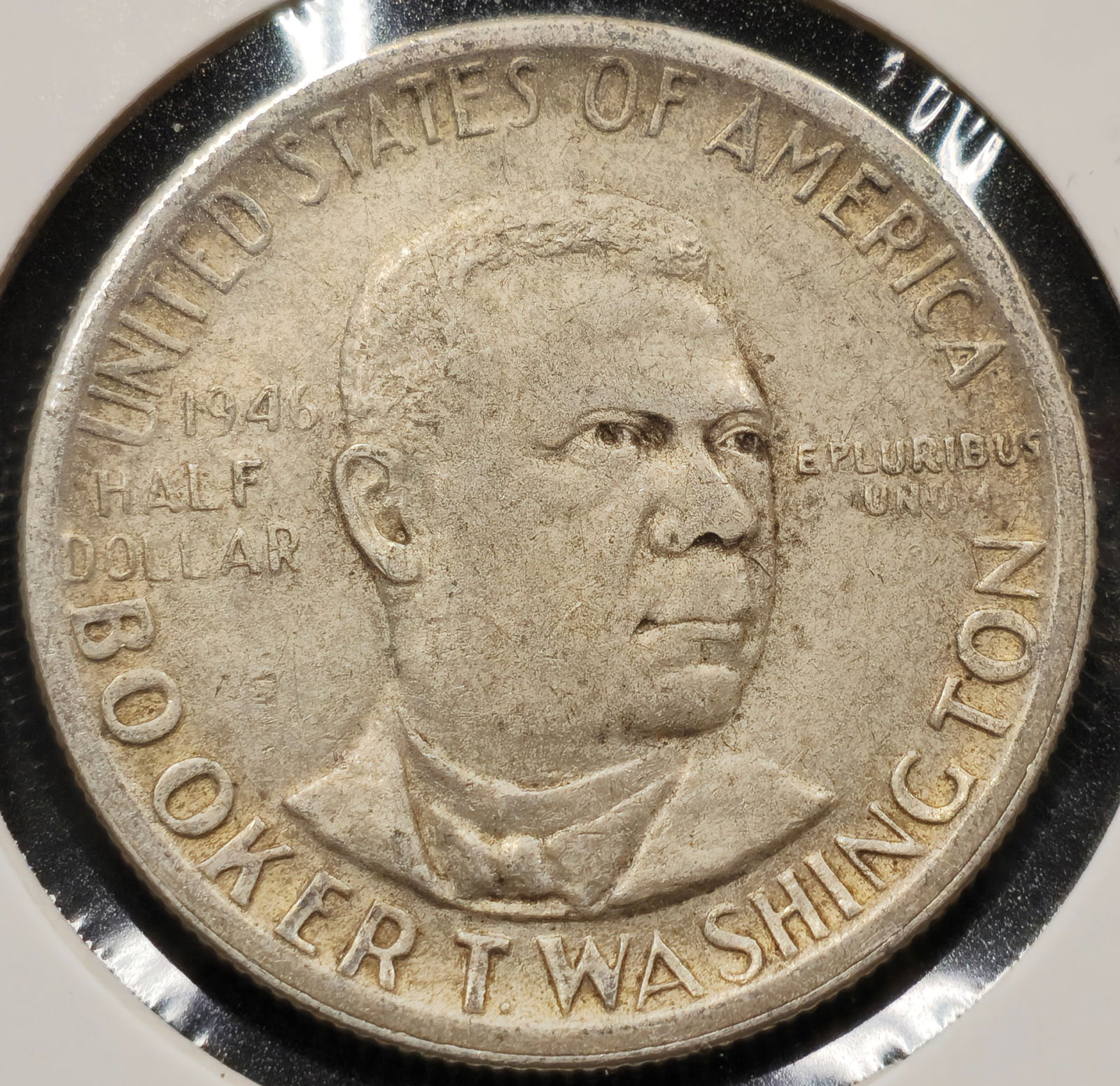 1946 Booker T. Washington Commemorative Silver Half Dollar Uncirculated Coin (1 of 2)