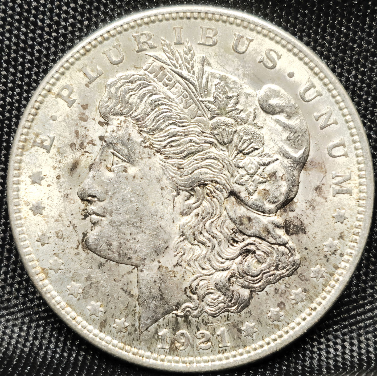 1921 Morgan Silver Dollar Coin (1 of 2)