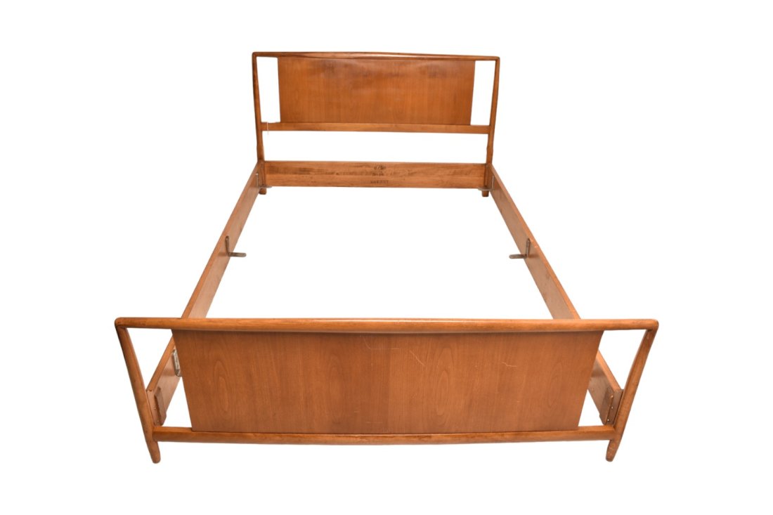 T.H. Robsjohn Gibbings Bed (1 of 7)