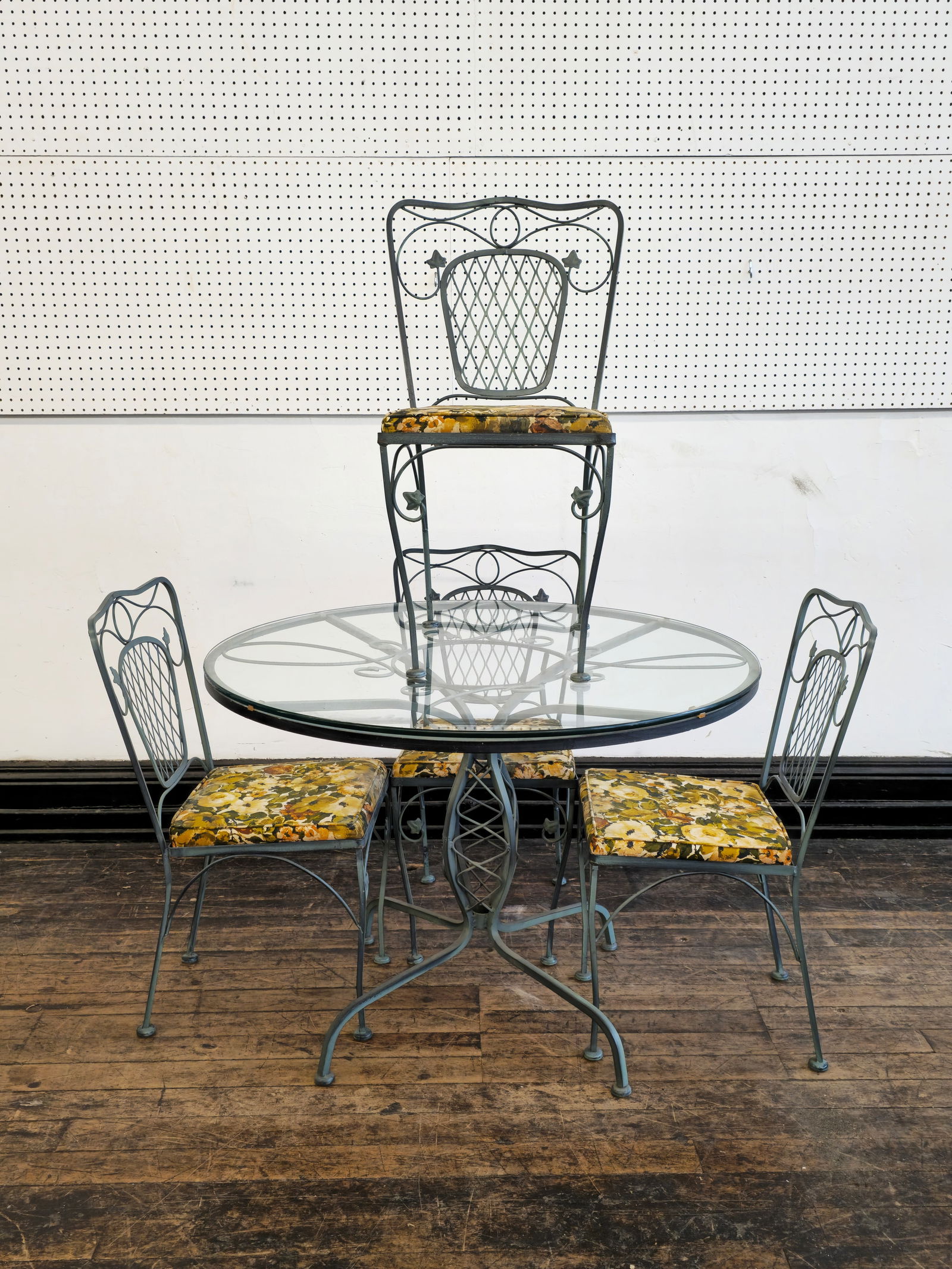 Woodard Wrought Iron Dining Table and Chairs (1 of 8)