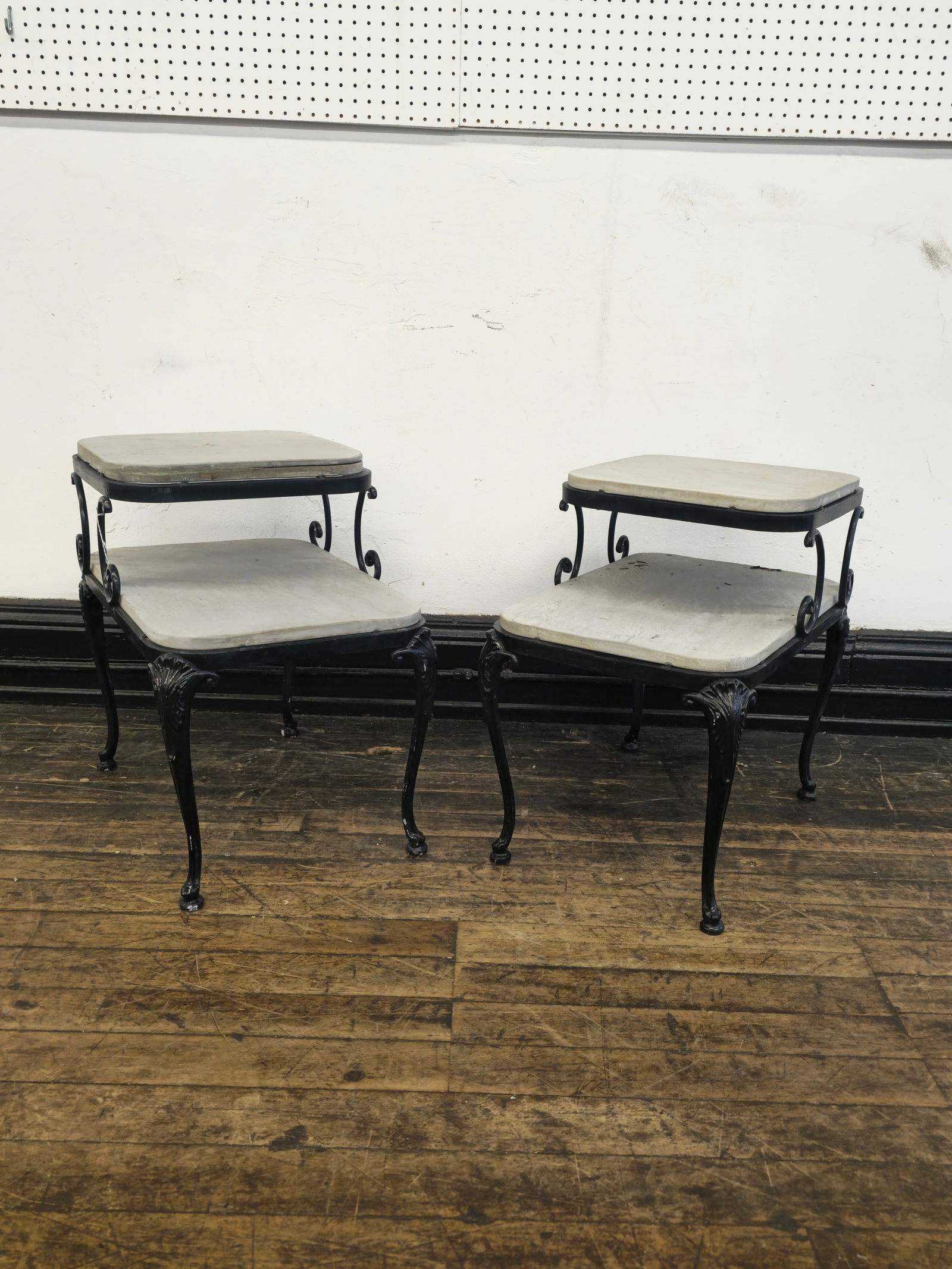 Special Ordered Woodard Shell Occasional Table (1 of 6)