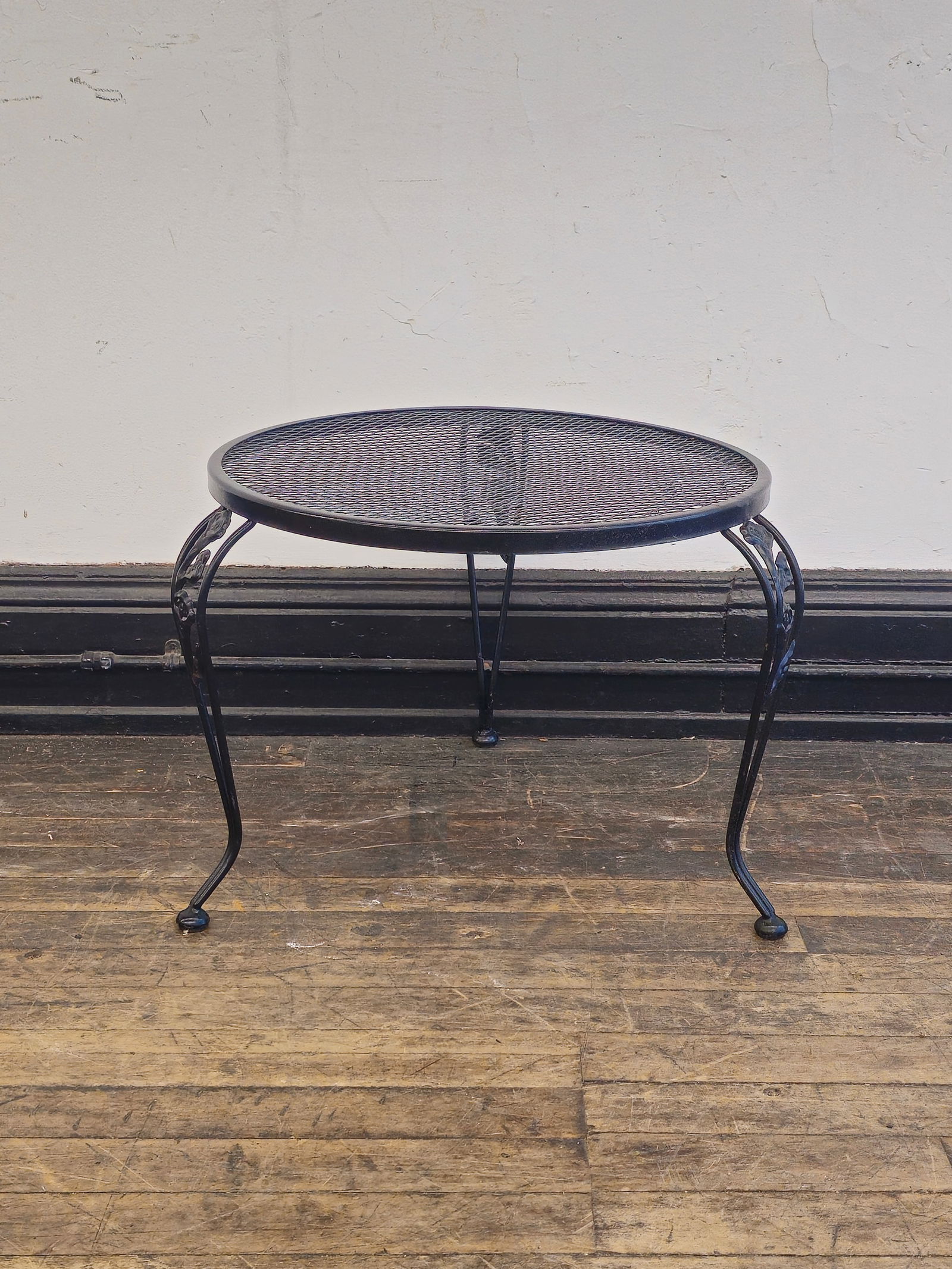 Woodard Floral Wrought Iron Occasional Table (1 of 4)