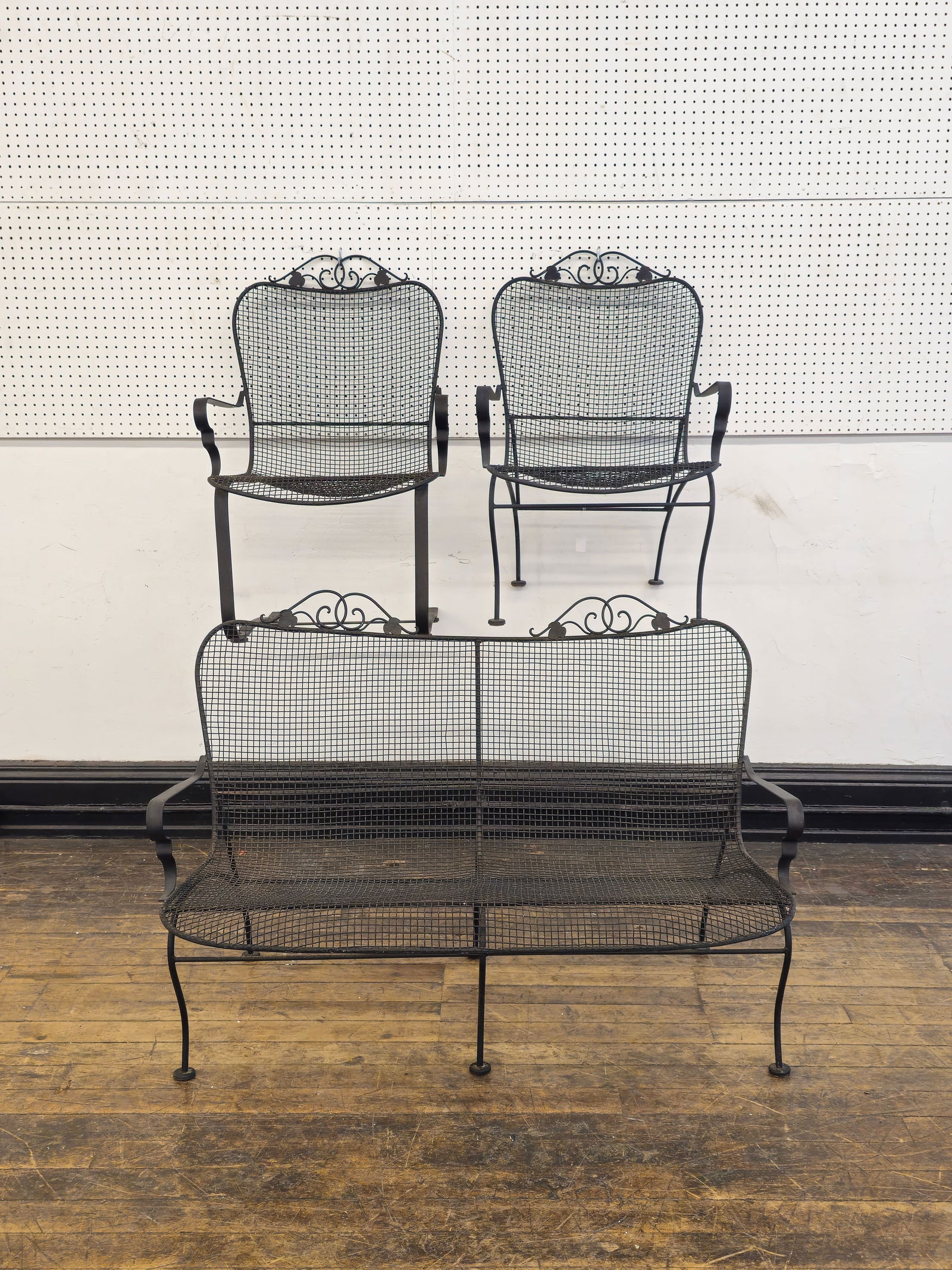 Russel Woodard Style Wrought Iron Mesh Garden Set (1 of 8)