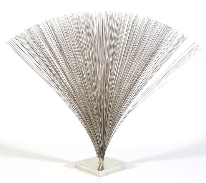 Sculpture in the manner of Harry Bertoia: Spray sculpture with a little twist on a square chrome base, unsigned. Size: 26.5H x 28W x 28D