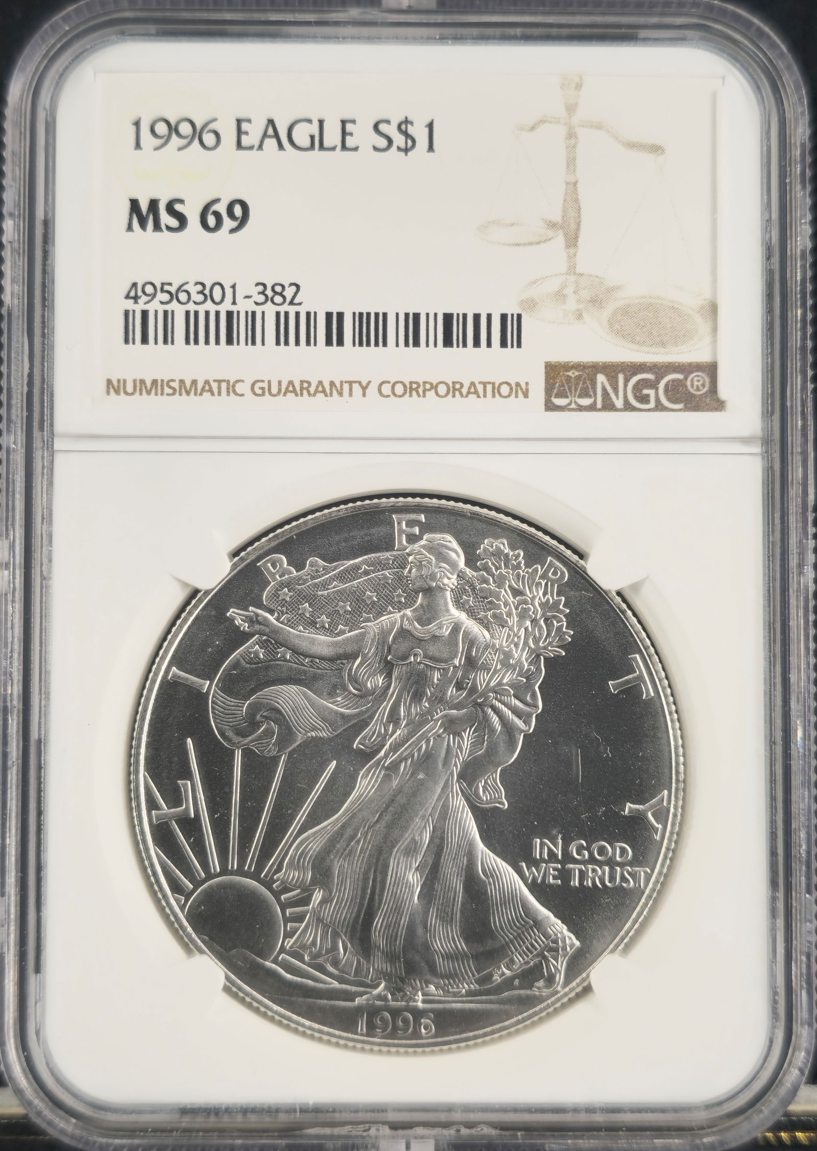 1996 American Silver Eagle MS 69 NGC (1 of 2)