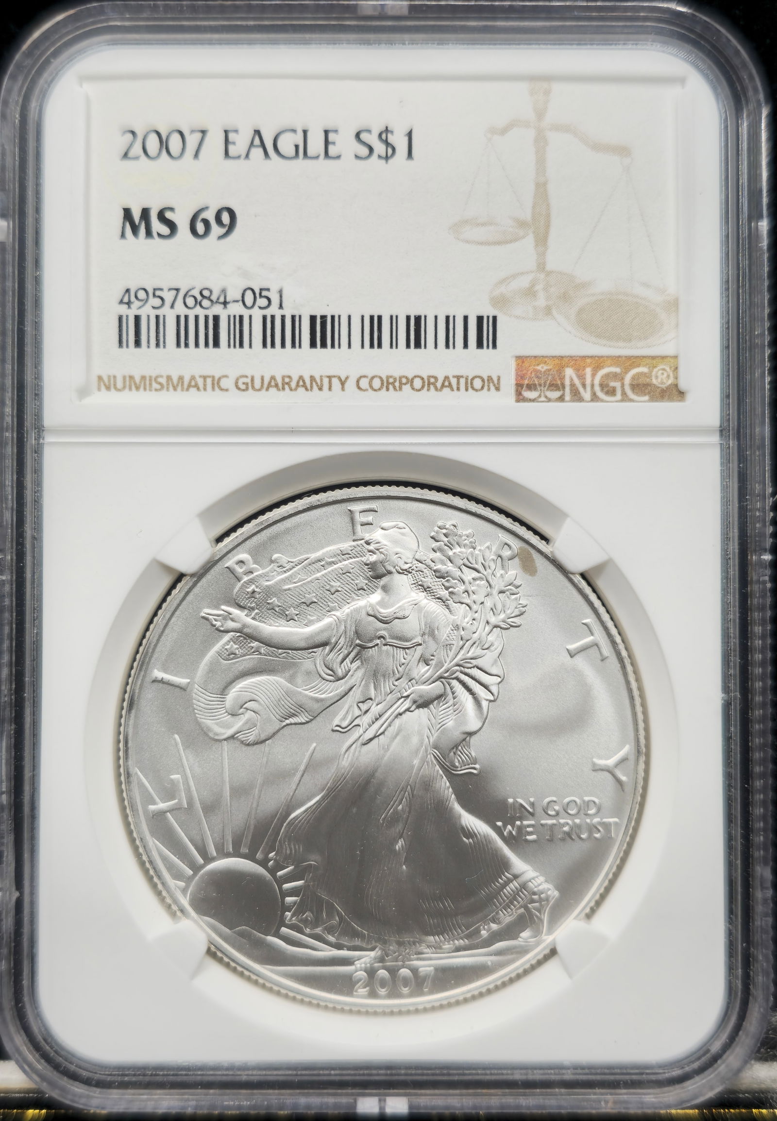 2007 American 1oz. Silver Eagle MS 69 NGC (1 of 2)
