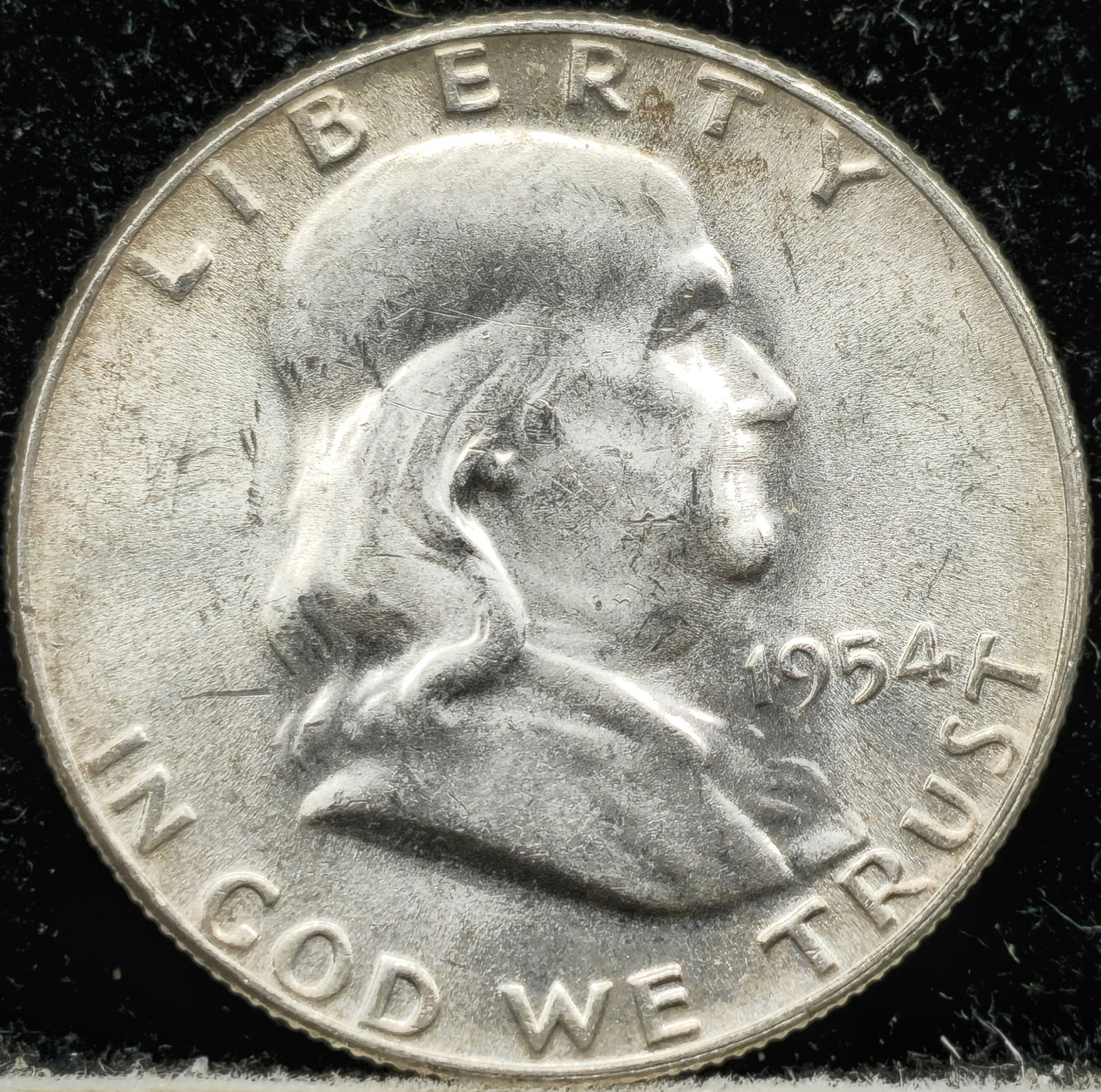 1954 Franklin Half Dollar  BU (1 of 2)